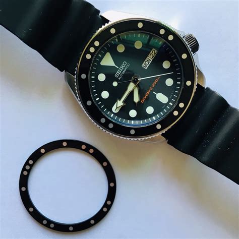 seiko bezel insert size.